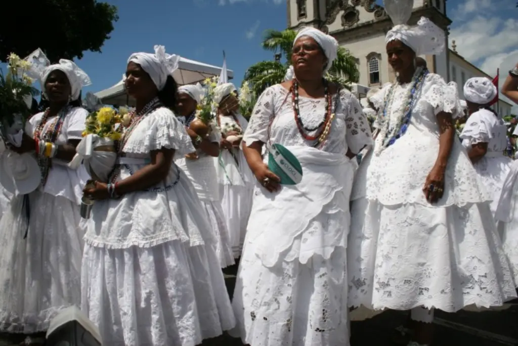 Baiana Dress in Candomblé Ceremonies