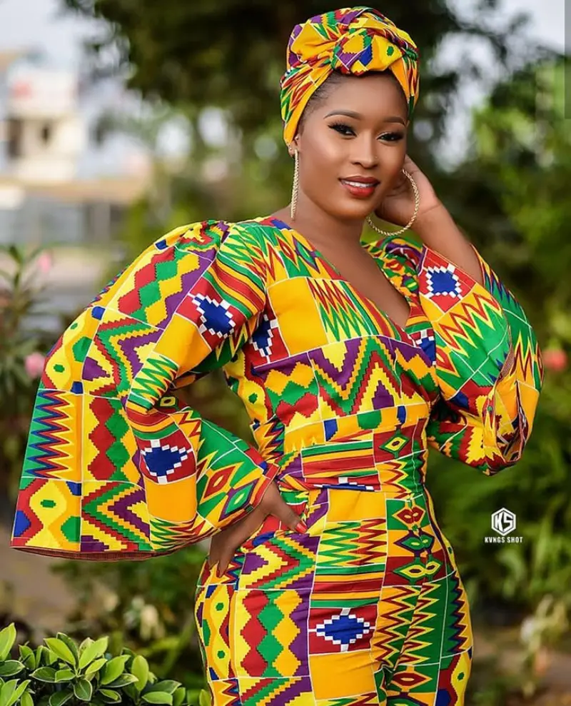 Kente Cloth (Ghana, West Africa) Bold Colors and Symbolism