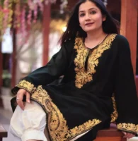 The Kashmiri Pheran: Tradition and Elegance in the Himalayan Region