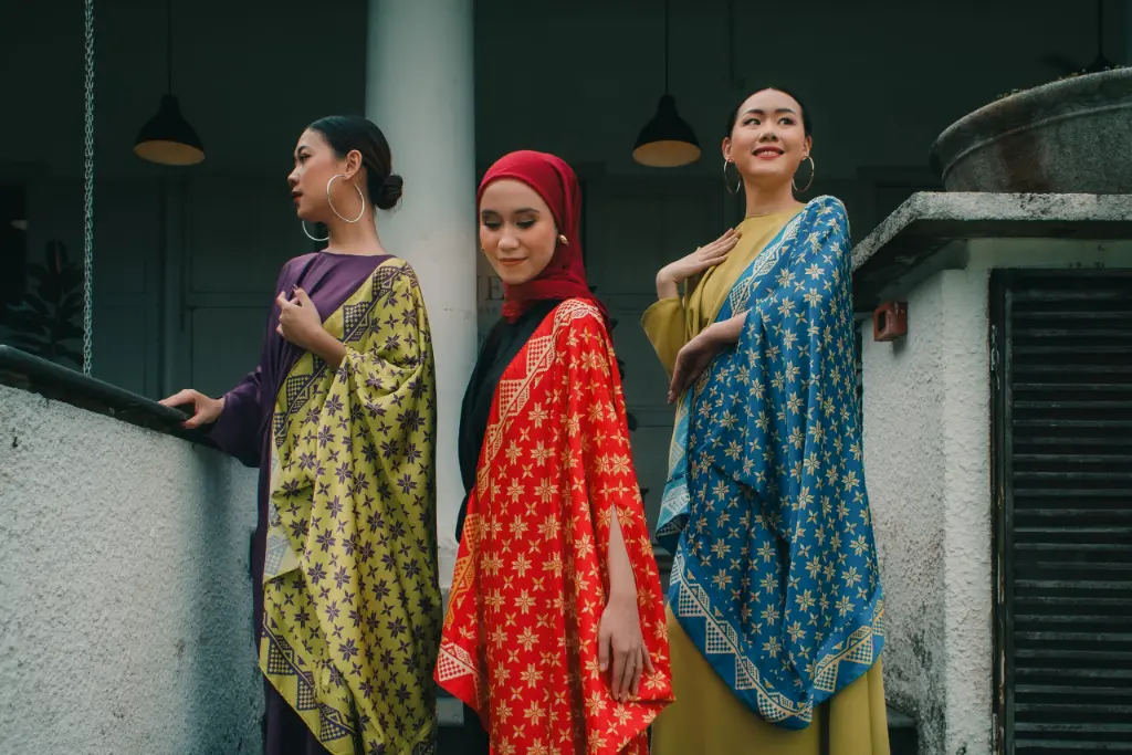 A modern adaptation of the Baju Kurung, featuring asymmetrical cuts and minimalist designs